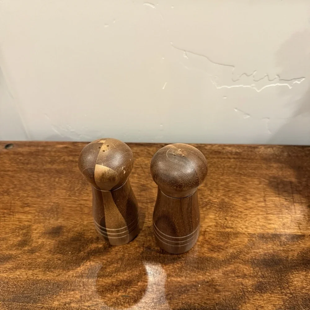 Acacia Turned Wood‎ Salt Shaker & Pepper Shaker Set 2 Piece Handmade